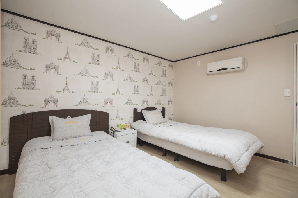 The Oakra Hotel