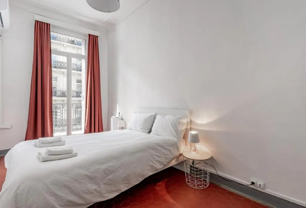 Superb apartment 100sqm, 5 min from the Old Port