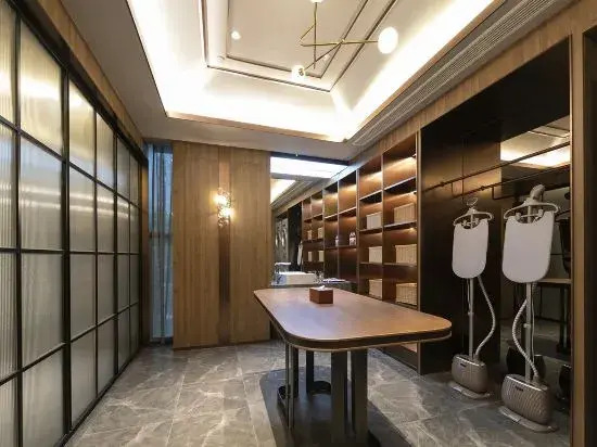 Orange Hotel (Lomond Global Park Store, Ningbo Southern Business District)