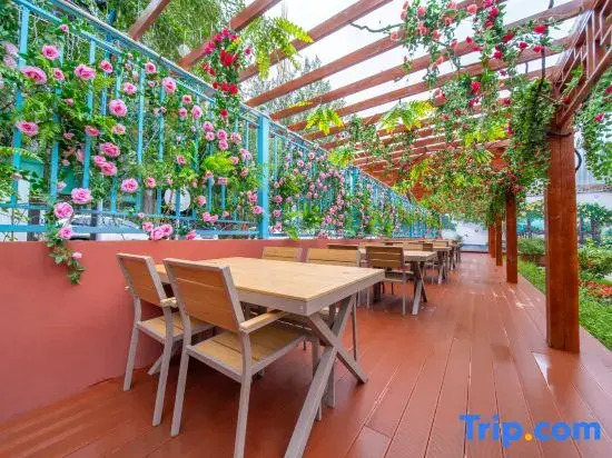 Yining Nalan Pavilion B&B