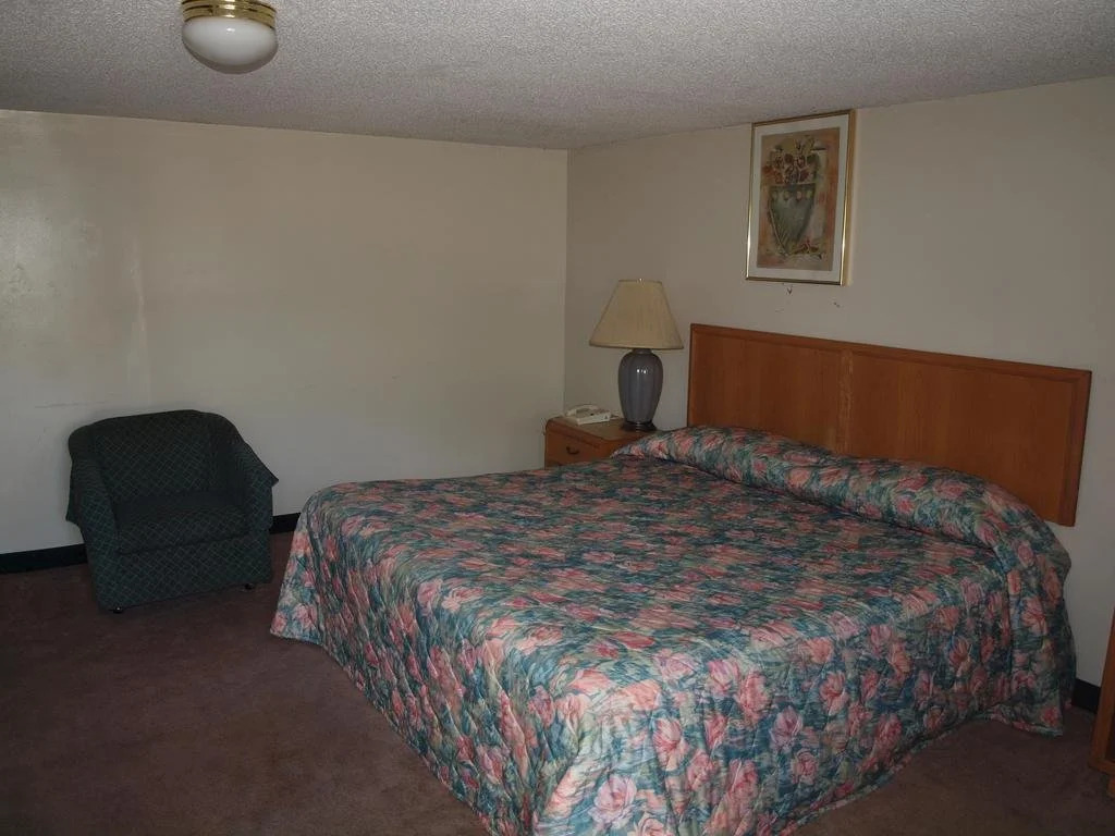 Hilltop Inn