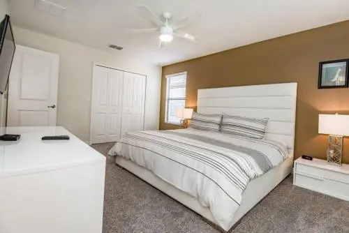 Solterra Villa #230998