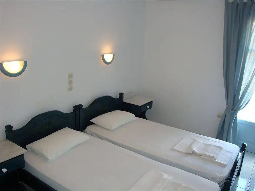 Blue & Sea Studios Apartments