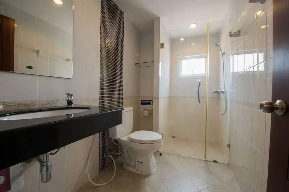 Sea Breeze Jomtien Residence