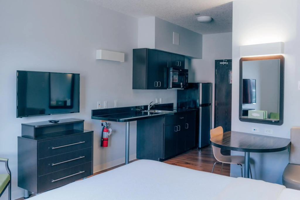 Motel 6 Airdrie