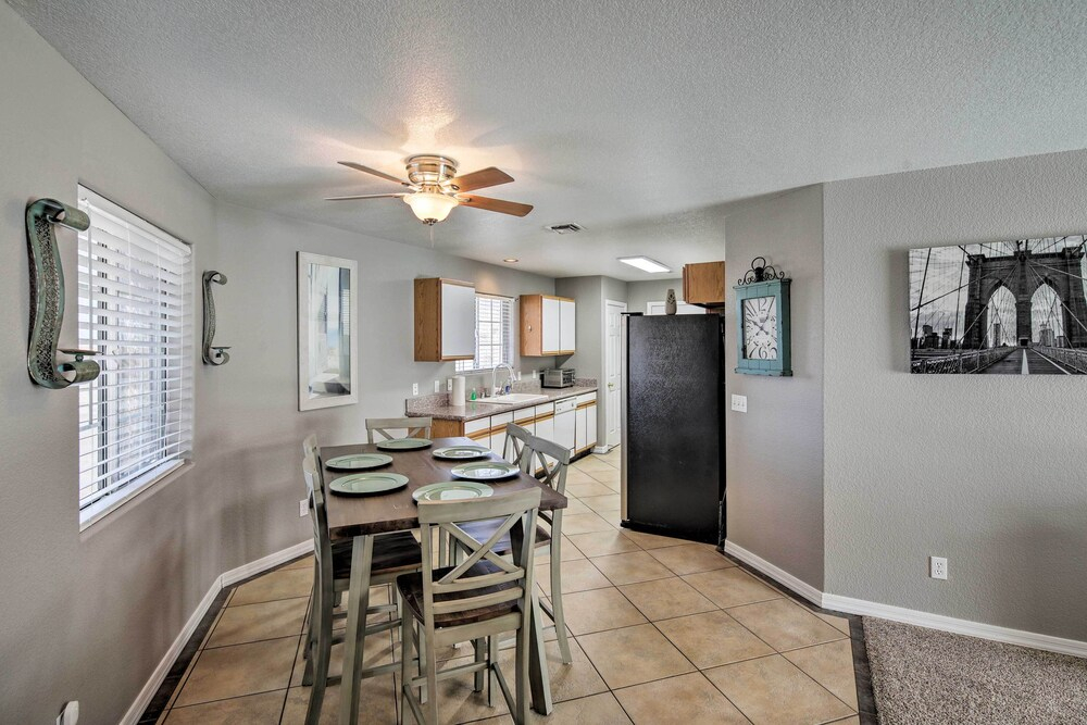 Lake Havasu City Retreat w/ Patio & Grill