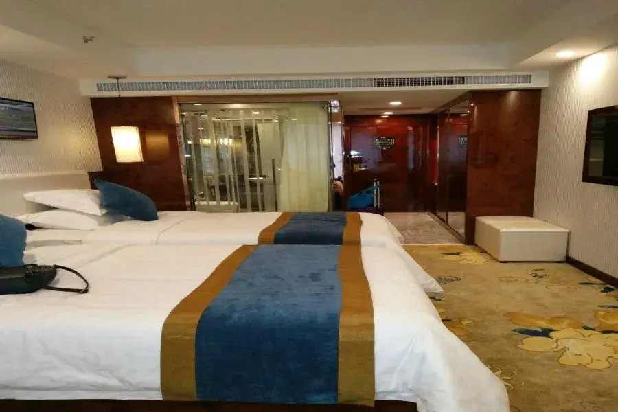 Huawen Yuexi Hotel