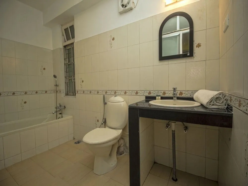 OYO 17067 Maitreya Guest House