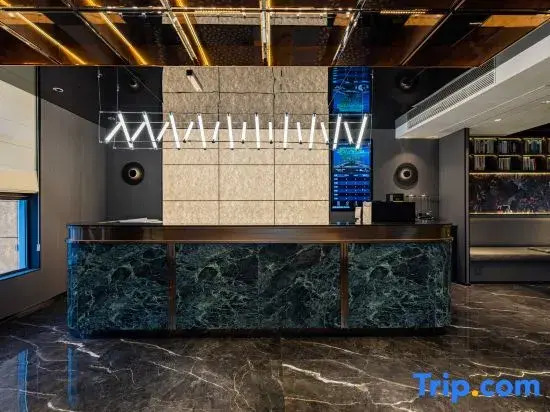 Ningbo Guanzhi M Hotel (Fubang Plaza Changjiang Road Subway Station)