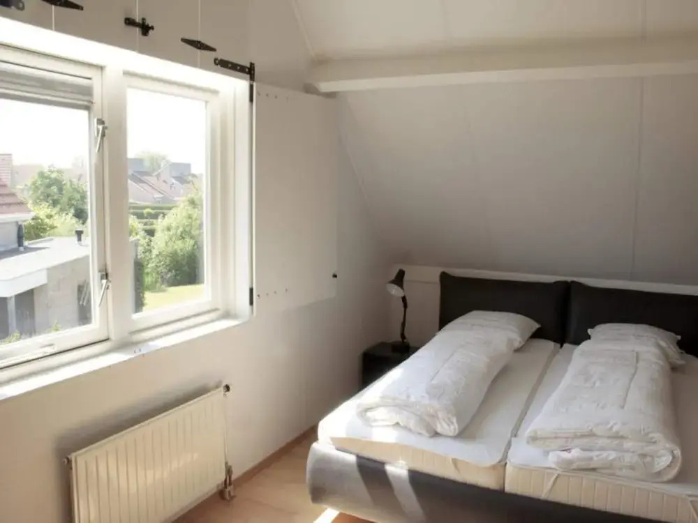 Cosy holiday home with garden