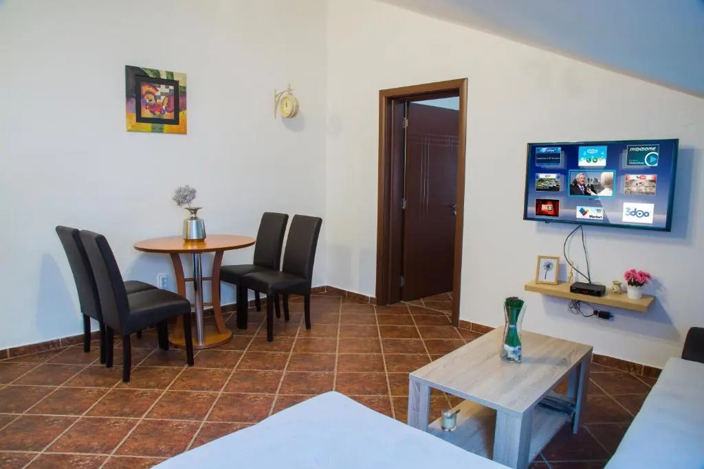 Apartment Atina