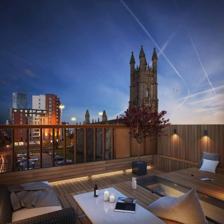 2 bed Luxury Duplex in Central Manchester