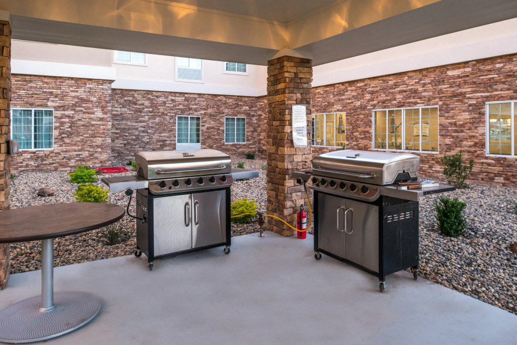 Staybridge Suites - Pecos by IHG