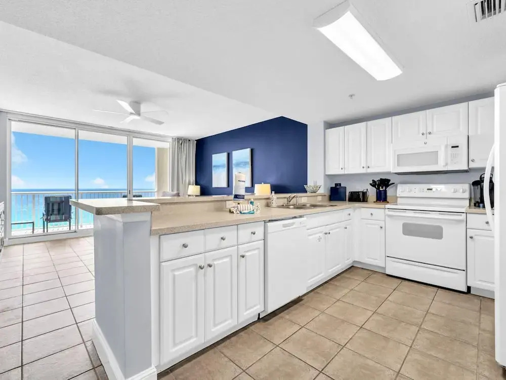 Majestic Beach Towers 1-1205