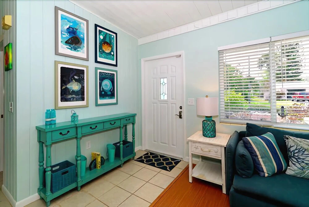 Manatee Cottage 2 Bedrooms 2 Bathrooms Home