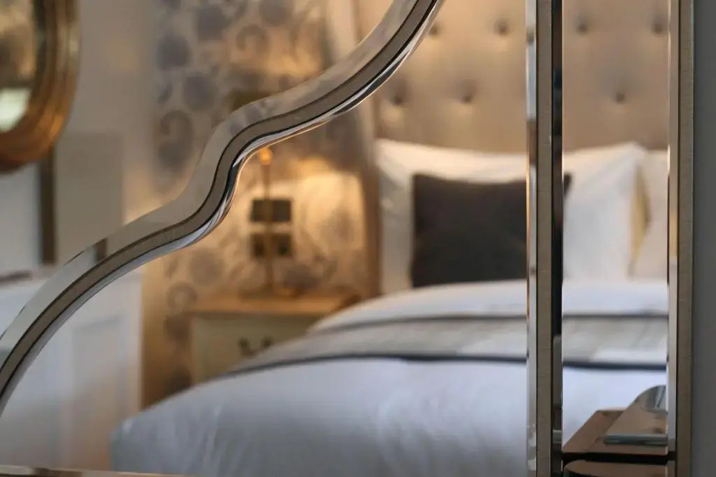 The Hayden Pub & Rooms