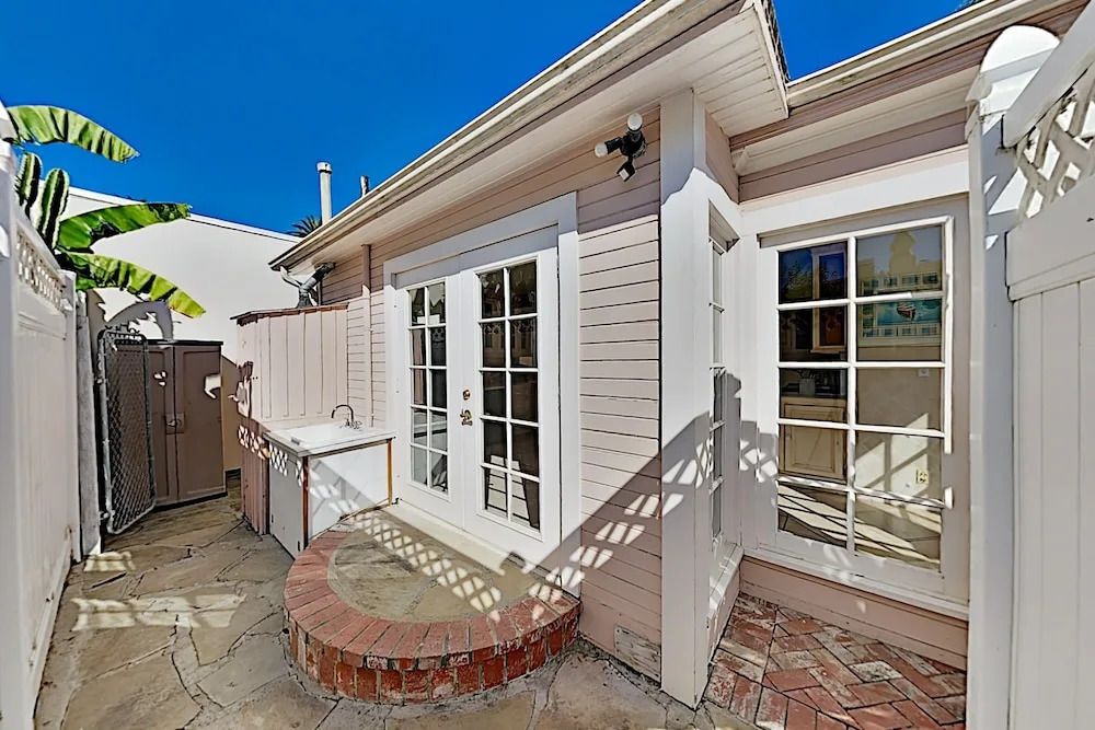 130wfigu 2 Bedroom Home