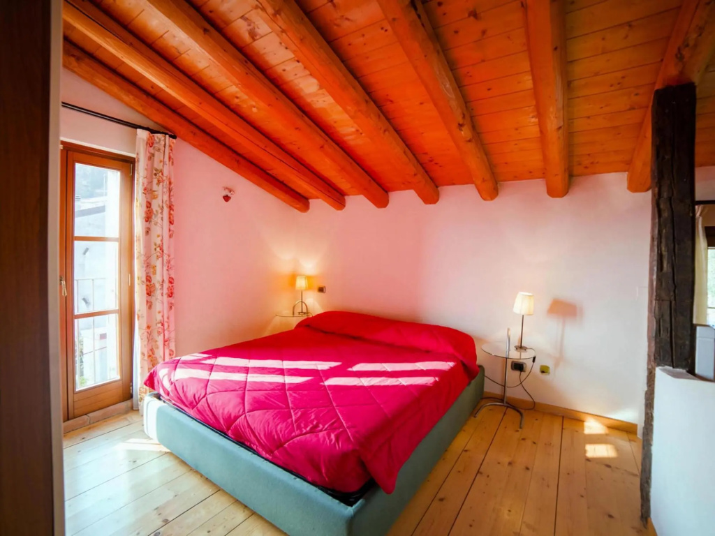 Holiday Home In Toscolano With Parking Space