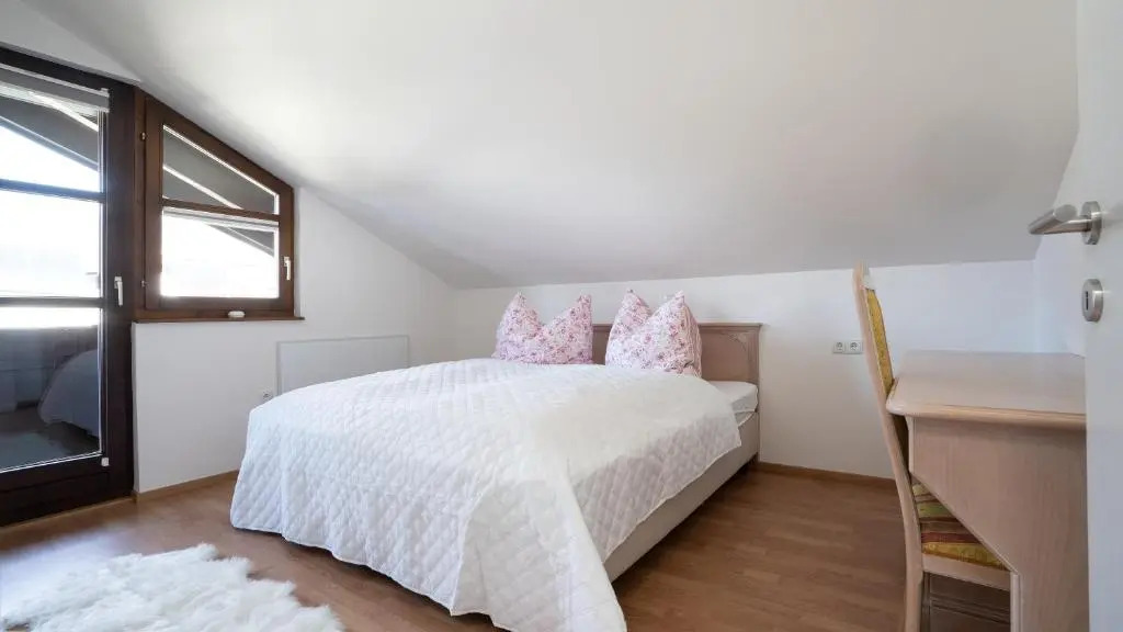 Schöne 4-Zimmer Wohnung mitten in den Alpen
