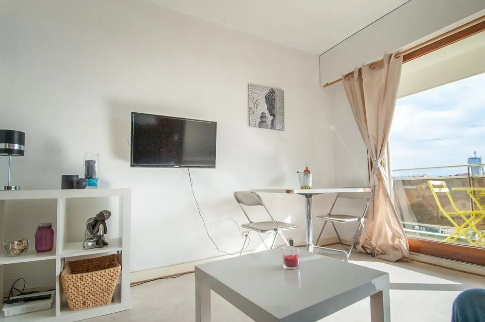 Studio moderne à la plage