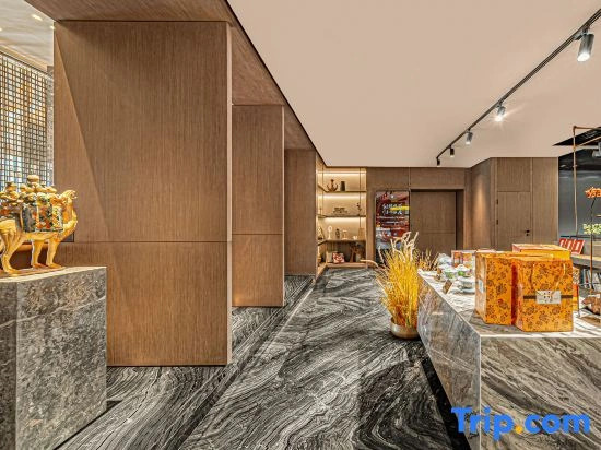 Longhai Silk Road Holiday Hotel