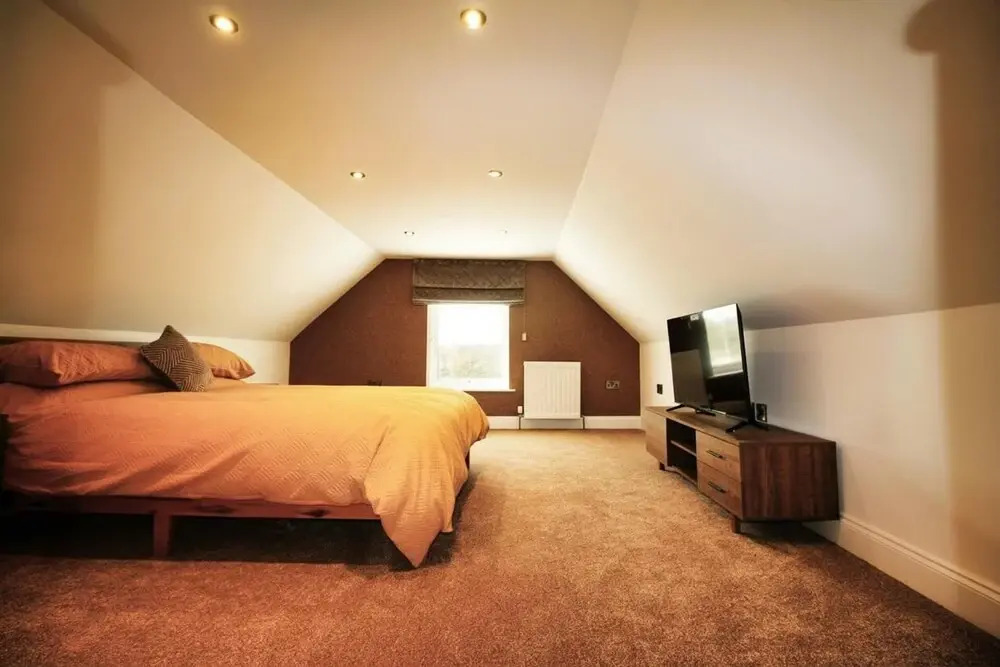 Newly Refurbished Cottage - Sleeps 4 - Central