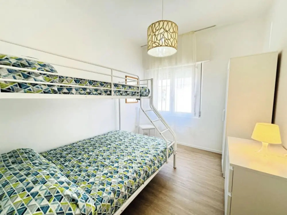 Beachside Apartment With Balcony