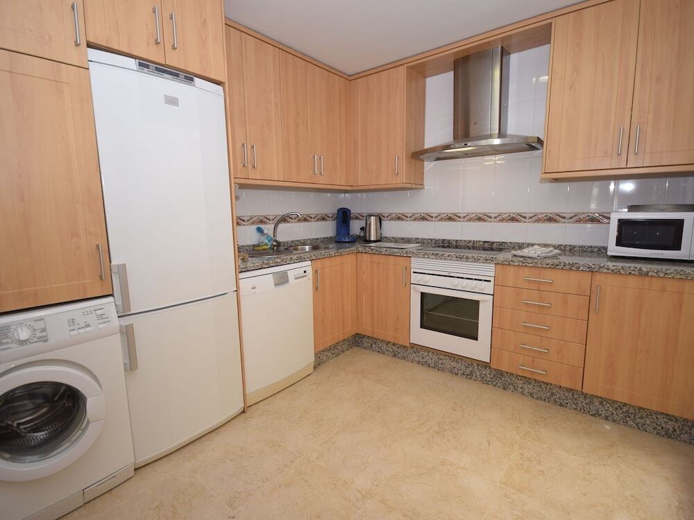 Comfortable Apartment on the Golf Course, Near the Beach and Activities