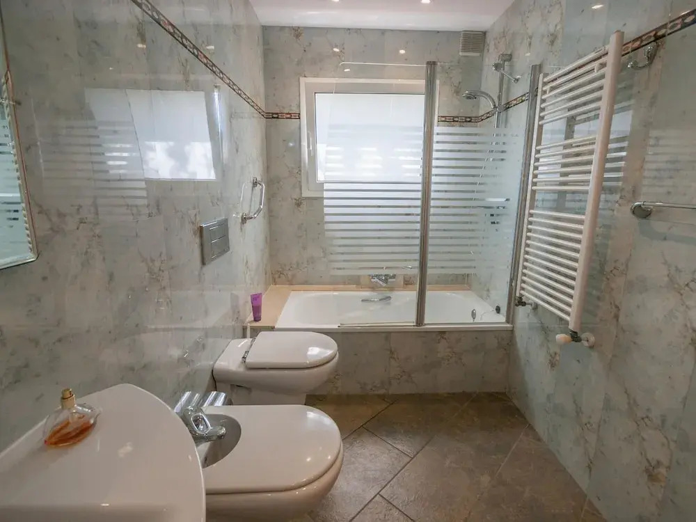 Fantastic Large Holiday Home With Pool for 8 People in Rosas