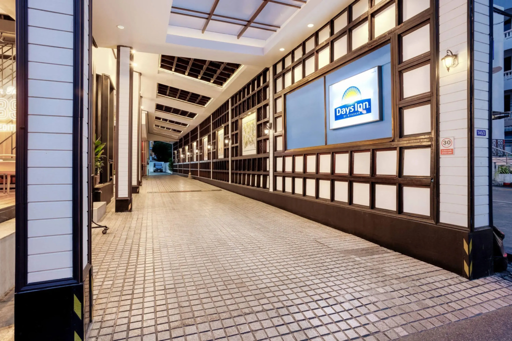 Days Inn by Wyndham Patong Beach