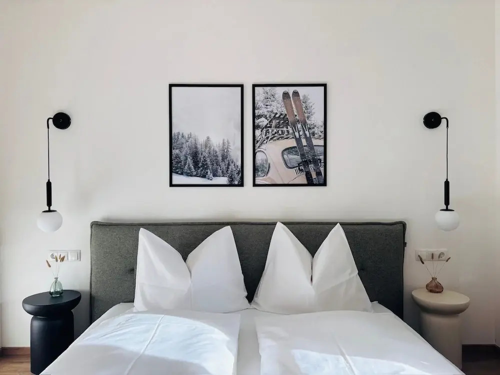 Levio Homes Sunny Alpine Apartments with Balconies