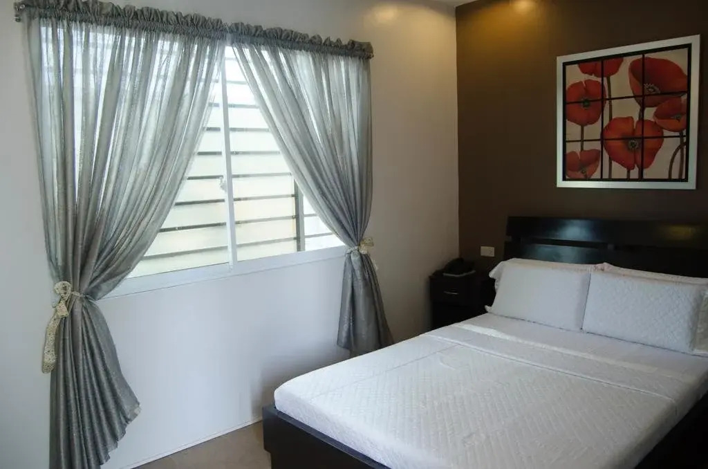 Alan Sr. Residences