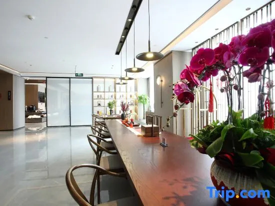 Jingsheng Hotel X Tencent Esports (Hangzhou Linping Chongxian Shangyi Square Branch)