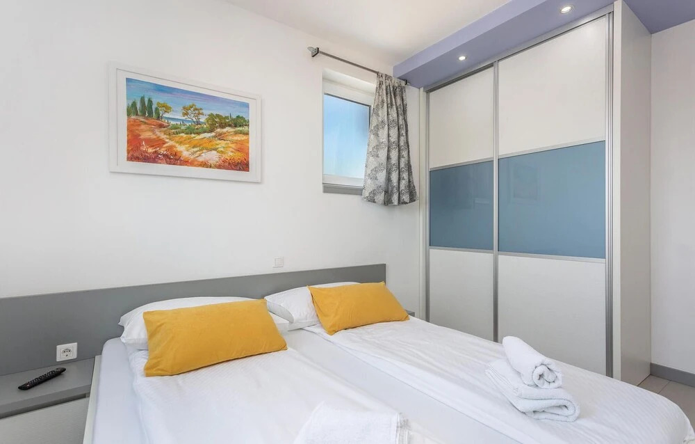 Amazing Apartment in Njivice With Wifi and 3 Bedrooms