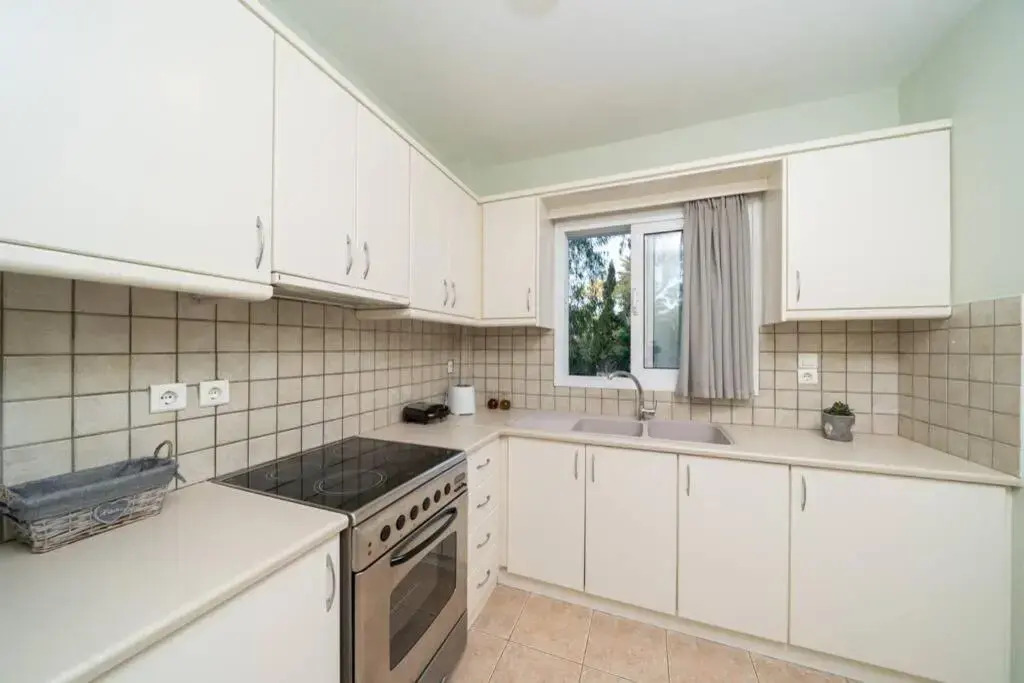 Central & Elegant Suite with private garden