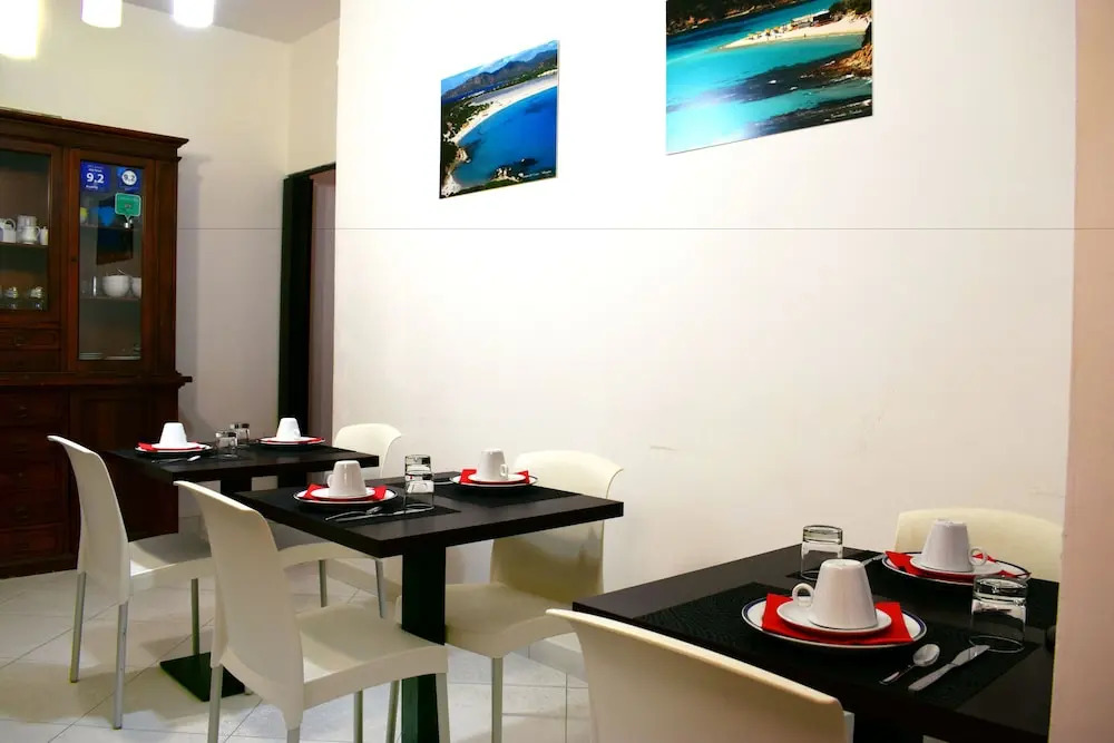 Thanit Rooms