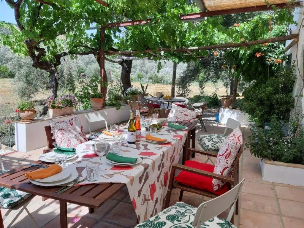 FINCA LOS MELEROS Andalucian farmhouse set in its own land with beautiful terraces, garden & pool