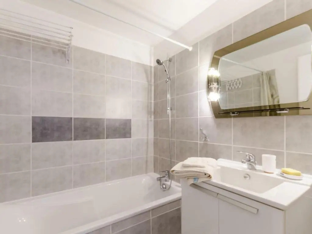 Gîte Yèvres-le-Petit, 6 pièces, 10 personnes - FR-1-543-17
