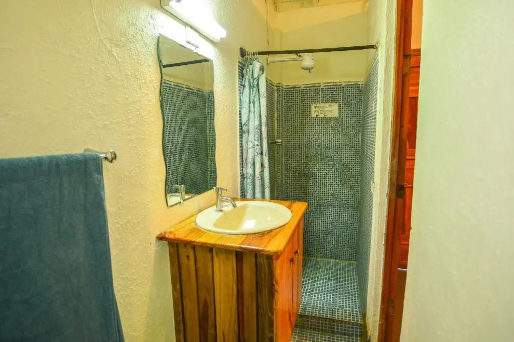 Hotel Oasis & Surf Camp