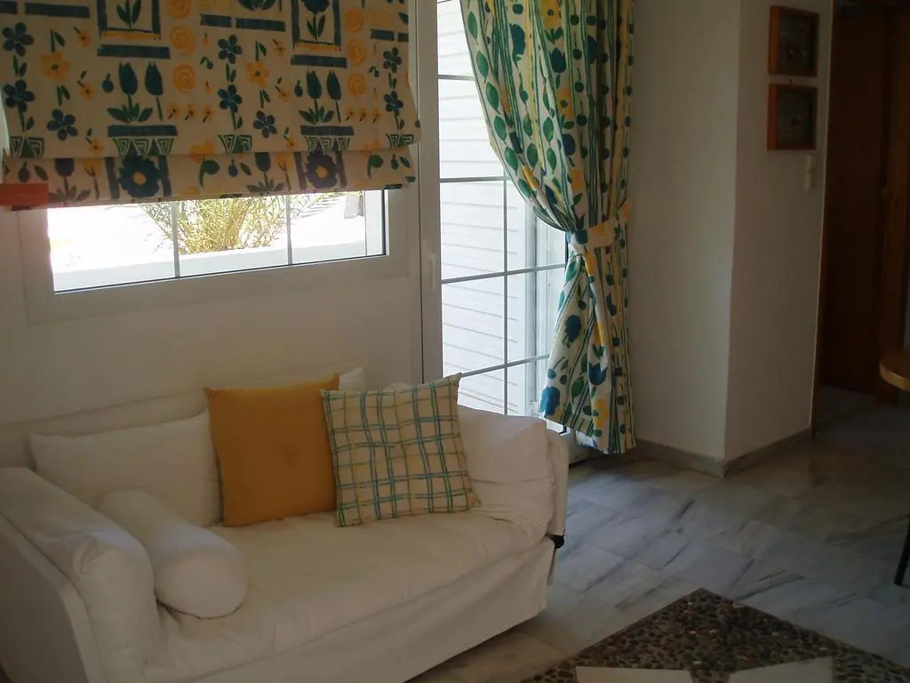 Villa Naias