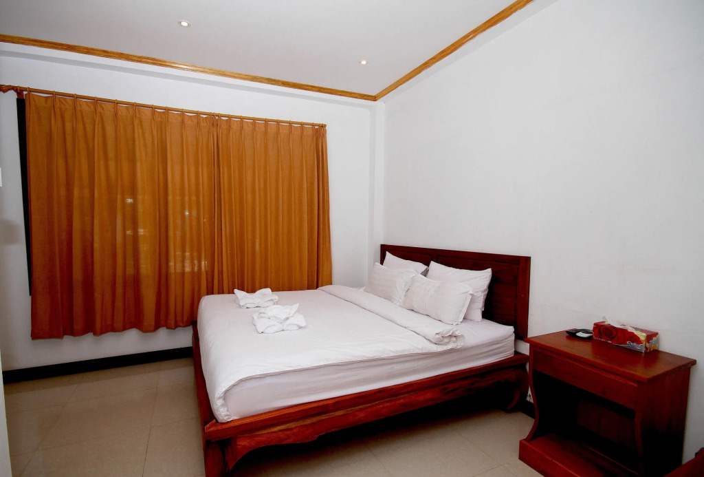 IQ Inn