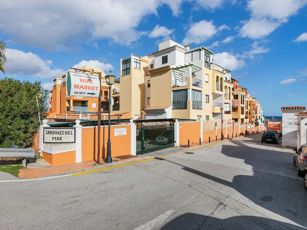 Pleasant Holiday Home in Estepona With Swimming Pool