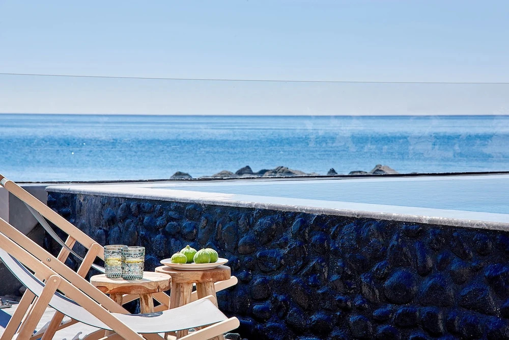 Incognito Beach Villa Santorini