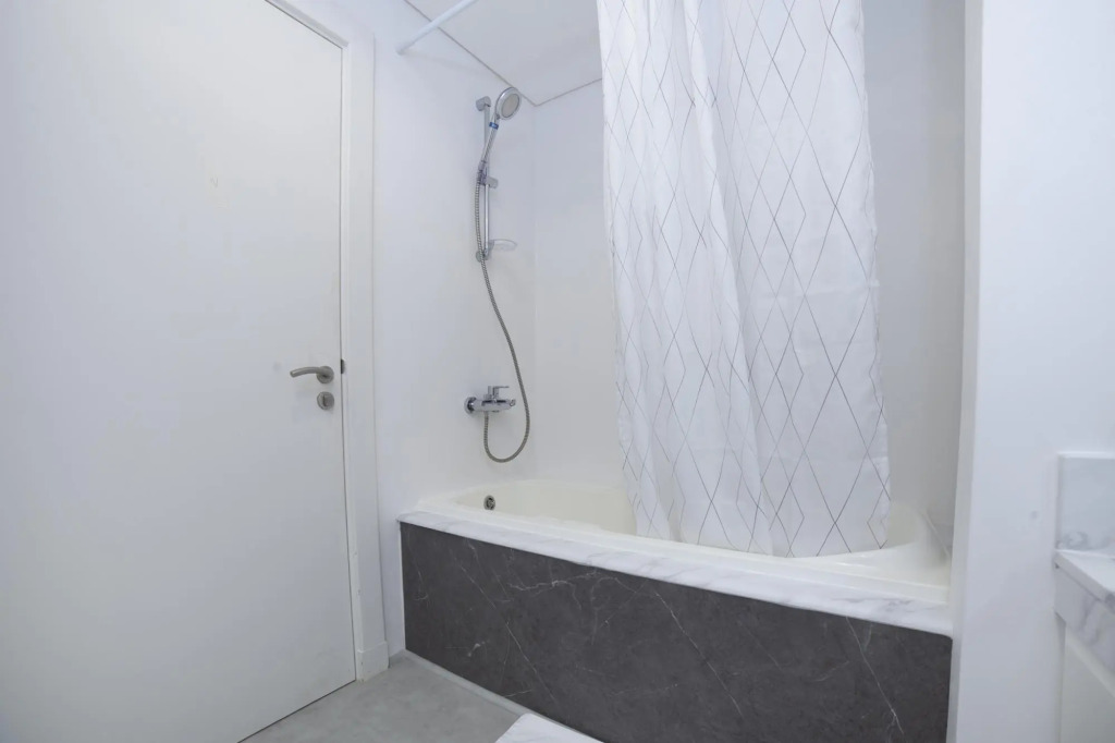2BR on Palm Jumeirah With Beach and Complimentary Golf