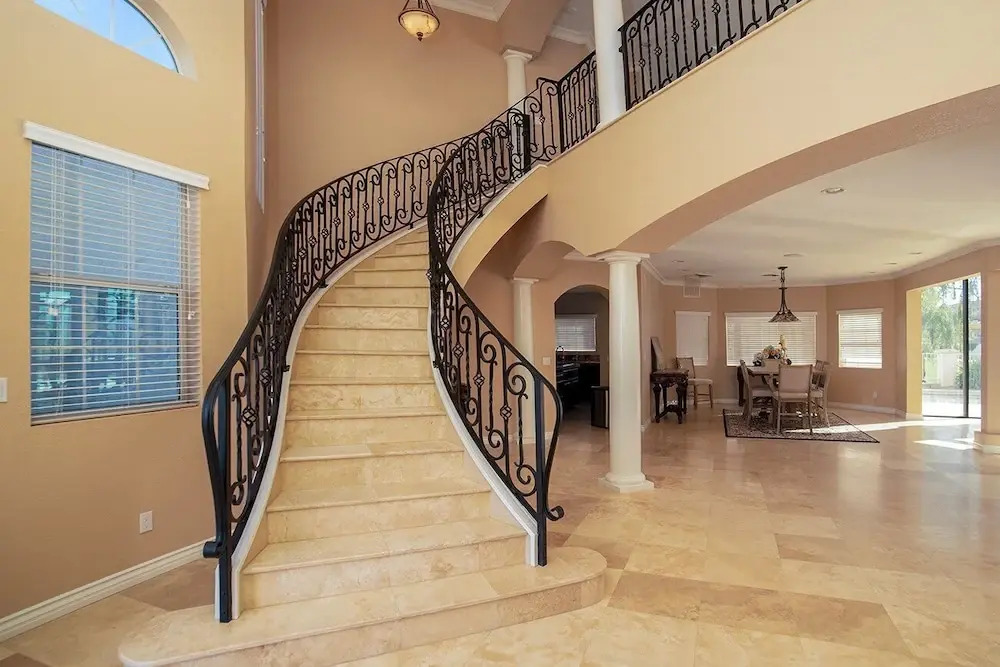 Luxury Golf Course Retreat on Hogan