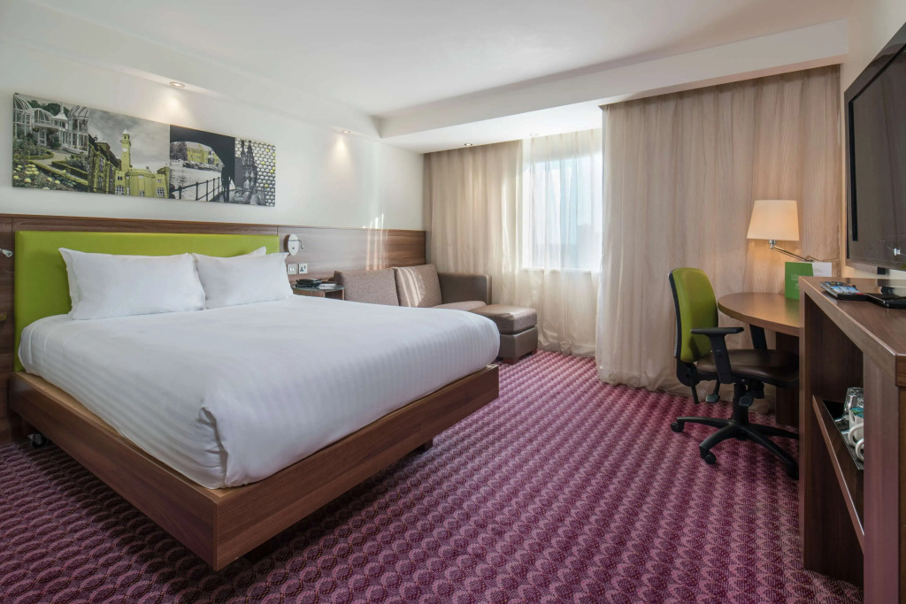 Hampton by Hilton Birmingham Broad Street