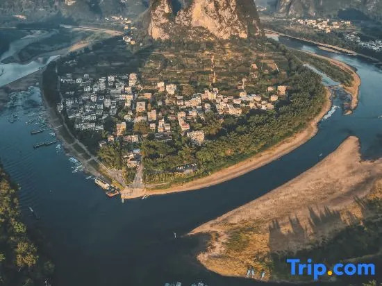 Xianyunju Resort Hotel (Yangshuo 20 yuan Scenic Area Branch)