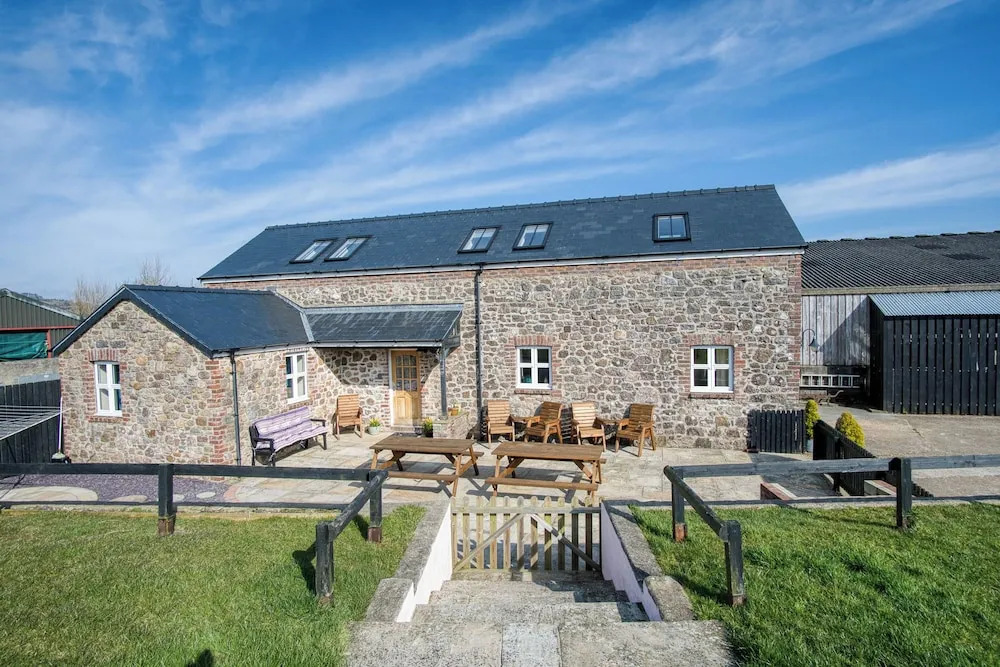 The Chaffhouse - 4 Bedroom - Llangenith