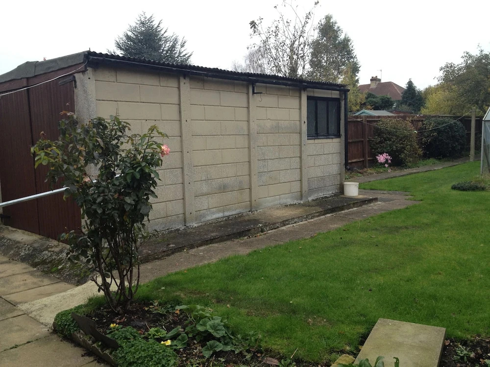 Dirac Lodge 4-bedroom House