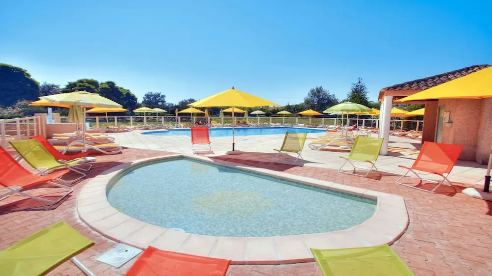 Le Champ dEysson Aparthotel